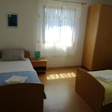 D&d - Three Bedroom With Terrace And Partial Sea View אורביץ