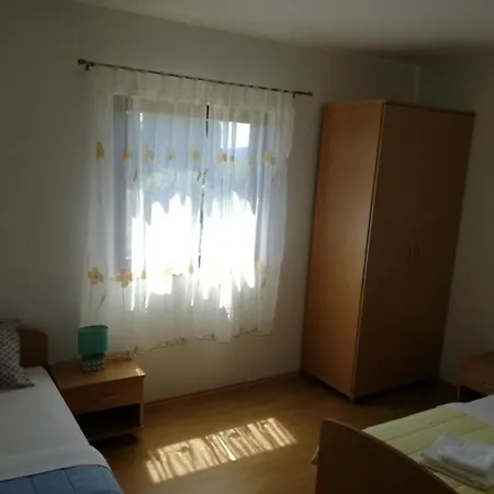 D&d - Three Bedroom With Terrace And Partial Sea View Apartmán *